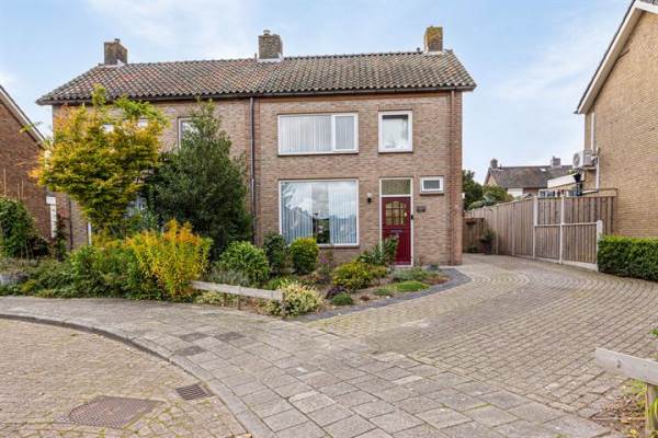 Woning Dr Ensinkstraat 61 Halsteren
