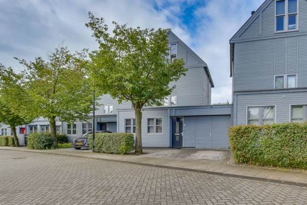 Woning M.C. Escherweg 55 Deventer
