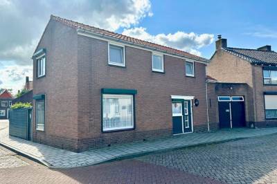 Woning Burgemeester Gratamastraat 1 Oostburg