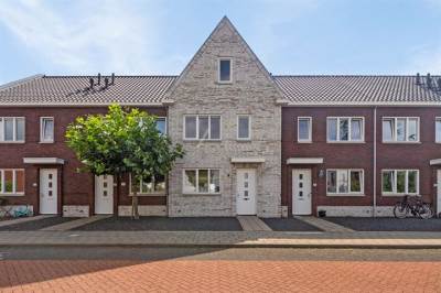 Woning Buitenlaag 39 Werkendam