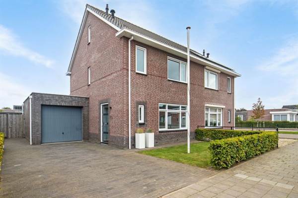 Woning Karel Doormanstraat 15 Kloosterzande