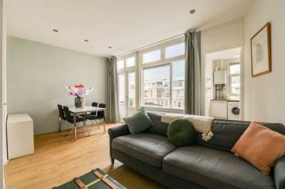 Woning Eerste Keucheniusstraat 18- 3 Amsterdam