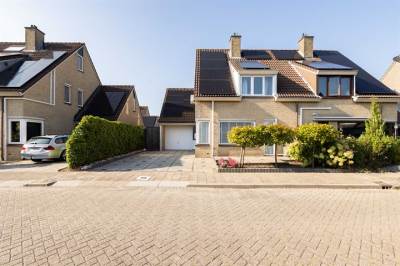 Woning Händelstraat 11 Hellevoetsluis