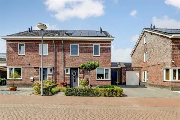 Woning Aan de Capelle 10 Rijkevoort