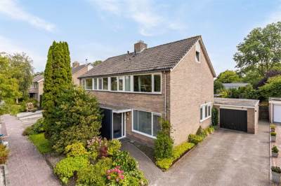 Woning Dokter Posthumuslaan 24 Eenrum