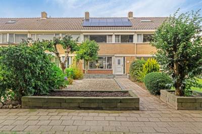 Woning Dokter B. Hornstrasingel 43 Burgum