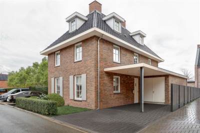 Woning Burgemeester H A van Steennisstraat 2 Kesteren