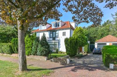 Woning Charlotte de Bourbonlaan 10 Santpoort-Zuid