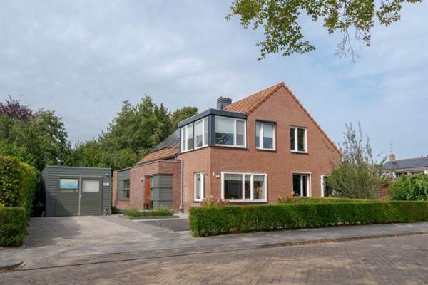Woning Juffrouw Clewitsstraat 2A Nieuw-Roden