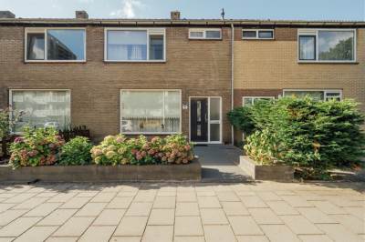 Woning Eikenlaan 106 Spijkenisse