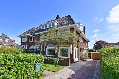 Woning van Dijcklaan 10 Naarden