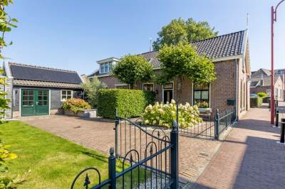 Woning Burgemeester Sloblaan 8 Meerkerk
