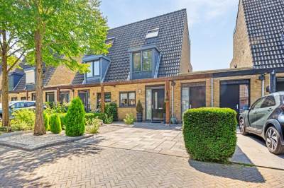 Woning Struisgras 13 Hendrik-Ido-Ambacht