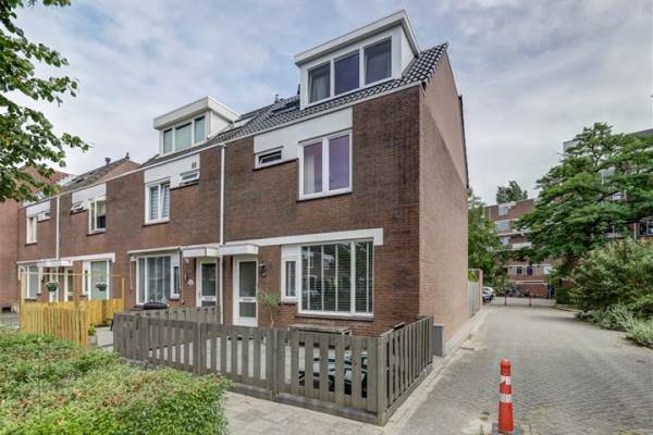 Woning Selma Lagerlöf-erf 39 Dordrecht