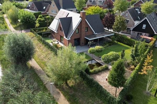 Woning Vrijenburglaan 10 Barendrecht