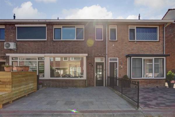 Woning Nieuw Engeland 24 Hoogvliet Rotterdam