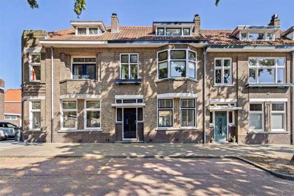 Woning Van Overstratenlaan 6 Bergen op Zoom