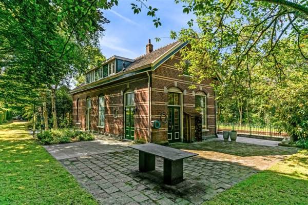 Woning Dorpsstraat 85 Zwaag