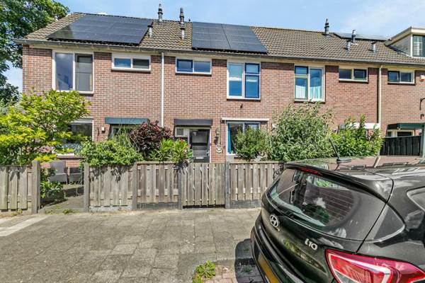 Woning J. Ingenhovenstraat 38 Spijkenisse
