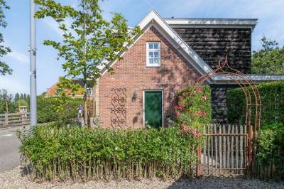 Woning Charloisse Lagedijk 514 Rotterdam