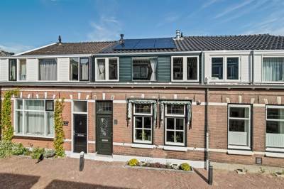 Woning J.W.C. Bloemstraat 11 Alphen aan den Rijn