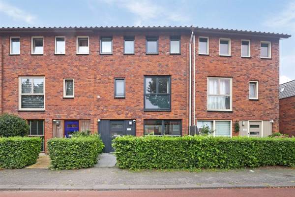Woning Laan van Magisch Realisme 222 Rotterdam