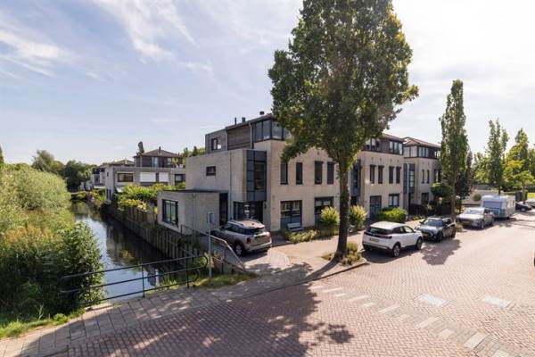 Woning Burgemeester Beelaertspark 111 Dordrecht