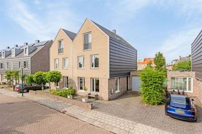 Woning Elfstedenplantsoen 7 Baambrugge