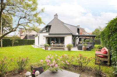 Woning Pastoor Hendrikspark 119 Laren (NH)