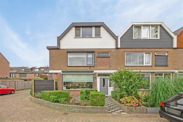 Woning Weteringsingel 180 Hendrik-Ido-Ambacht