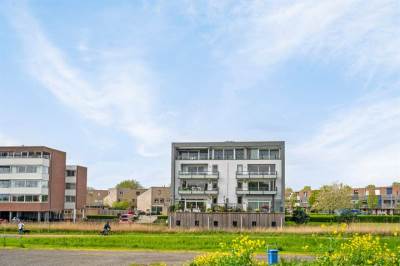 Woning L. Springerstraat 208 Velserbroek