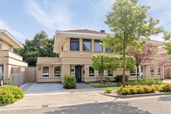 Woning Hans Lodeizenstraat 73 Almere