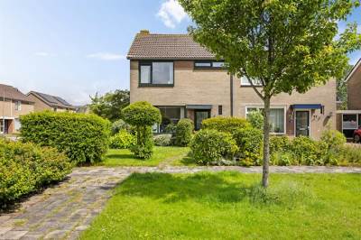 Woning Douwe van Glinsstrjitte 28 Dronryp