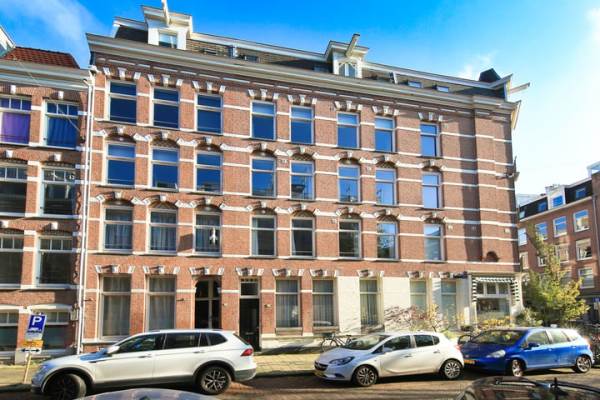 Woning Pieter Baststraat 131 Amsterdam