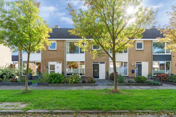 Woning Dr. W. Kokstrjitte 6 Stiens