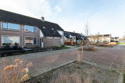 Woning Bloemhofplein 9 Zuidland