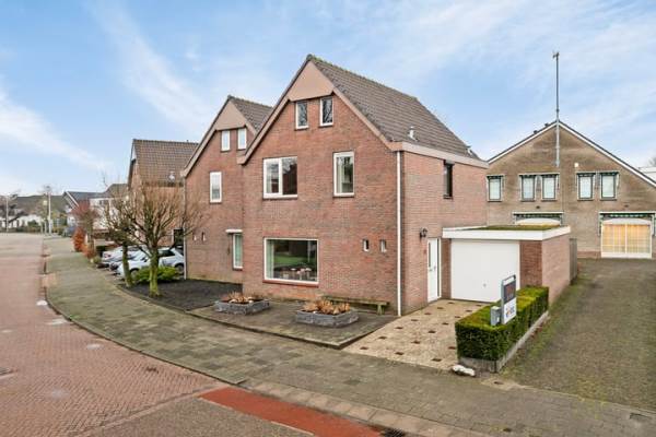 Woning Sandelingenstraat 40 Hendrik-Ido-Ambacht