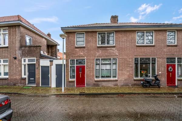 Woning St. Walburgbuitensingel 14 Tiel