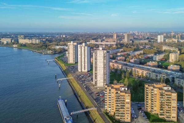 Woning Buitenbassinweg 440 Rotterdam