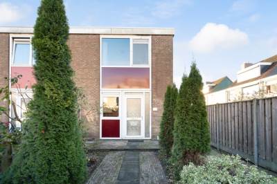 Woning Van Zyll de Jongstraat 17 Pernis Rotterdam
