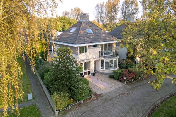 Woning Vlinderplantsoen 1 Almere