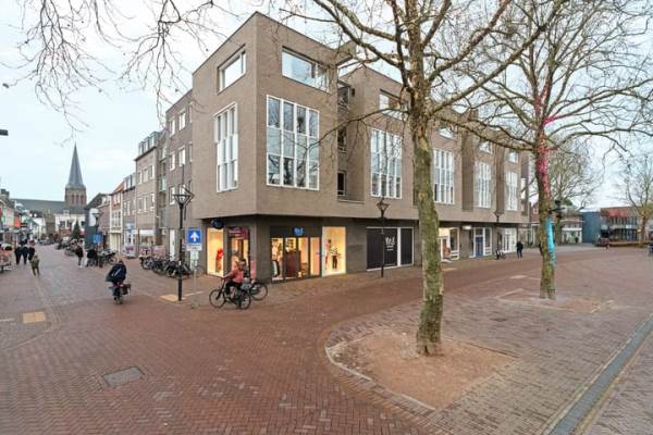 Woning Raadhuisplein 15 Zevenaar