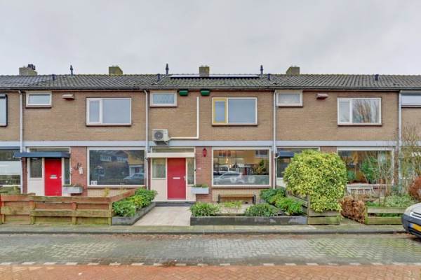 Woning Prinses Margrietplein 10 Simonshaven
