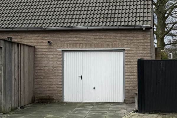 Garage Van Barneveltstraat 24G Vlijmen