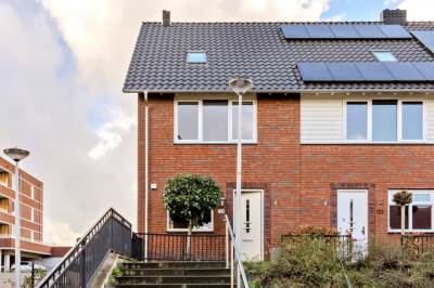 Woning Abe Bonnemastraat 124 Bergschenhoek