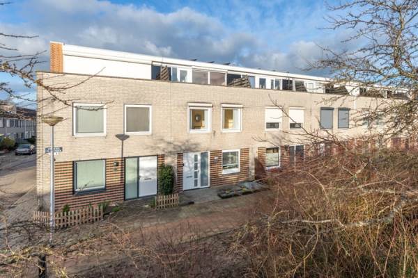 Woning Vrijheidsplantsoen 28 Purmerend