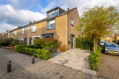 Woning Prins Bernhardstraat 2 Meerkerk
