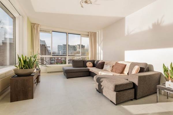 Woning Ennemaborg 93 Amsterdam