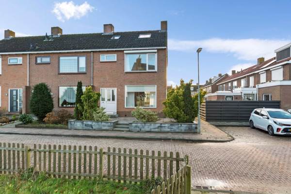 Woning IJsselmeerweg 12 Marken