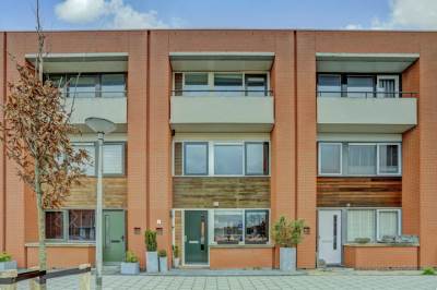 Woning Karvelsedijk 8 Hoogvliet Rotterdam